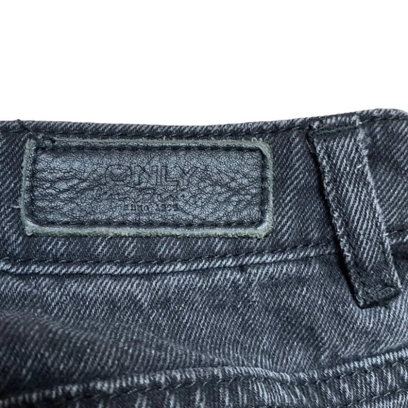 ONLY Black Kelly Mom Jeans with LOVE  Stripes - Picture 9 of 11